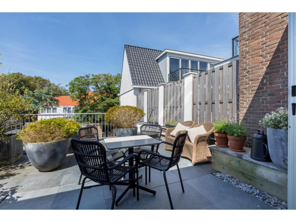Superb Flat Only 150 Metres From Beach Domburg Exteriör bild